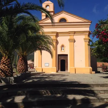 Hoteliere A Punta Galéria